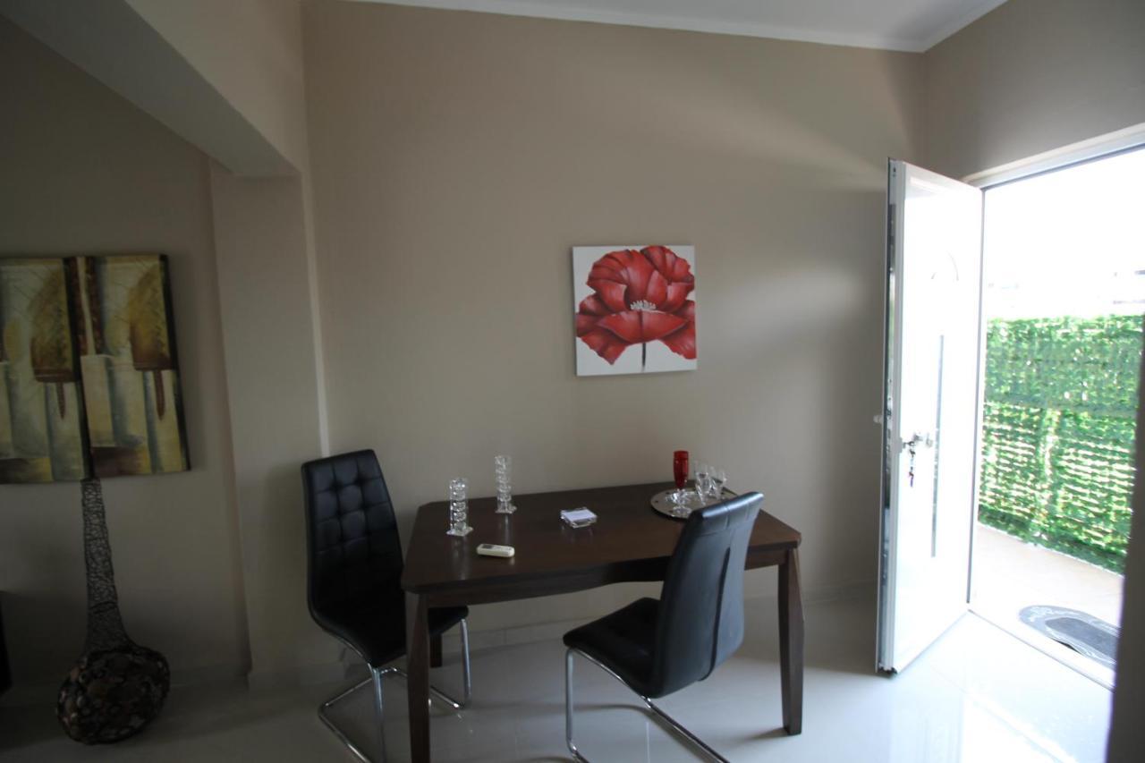 Christa'S Home Near Ath Airport Markopoulo Mesogaias Bagian luar foto